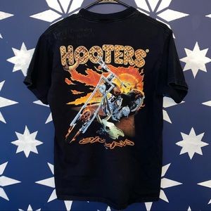 Vintage Hooters Outlaw Biker babe motorcycle tee